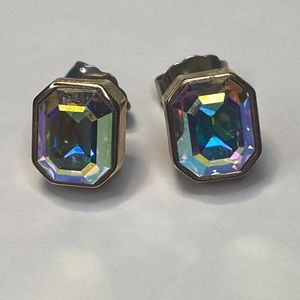 Vintage goldtone Aurora borealis Avon pierced earrings